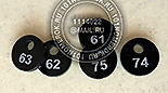 Бирки для браслетов №15 из черного акрила. Диаметр бирки 20 мм, отверстие - 5 мм.