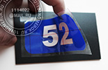 Наклейки с номером для шкафчиков в раздевалку №12. Начиная с одного края постепенно прикатываем наклейку.